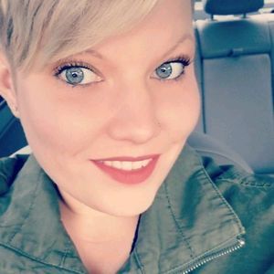 Meet your Posher, Kiana